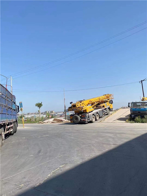 朔城区25吨吊车的租赁价格大概是多少？